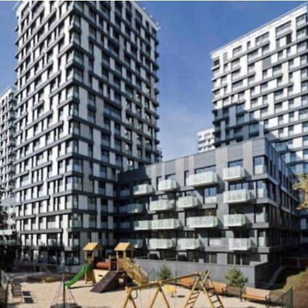 Residence Garden Tower S Balkonem, Garaz Praag Buitenkant foto